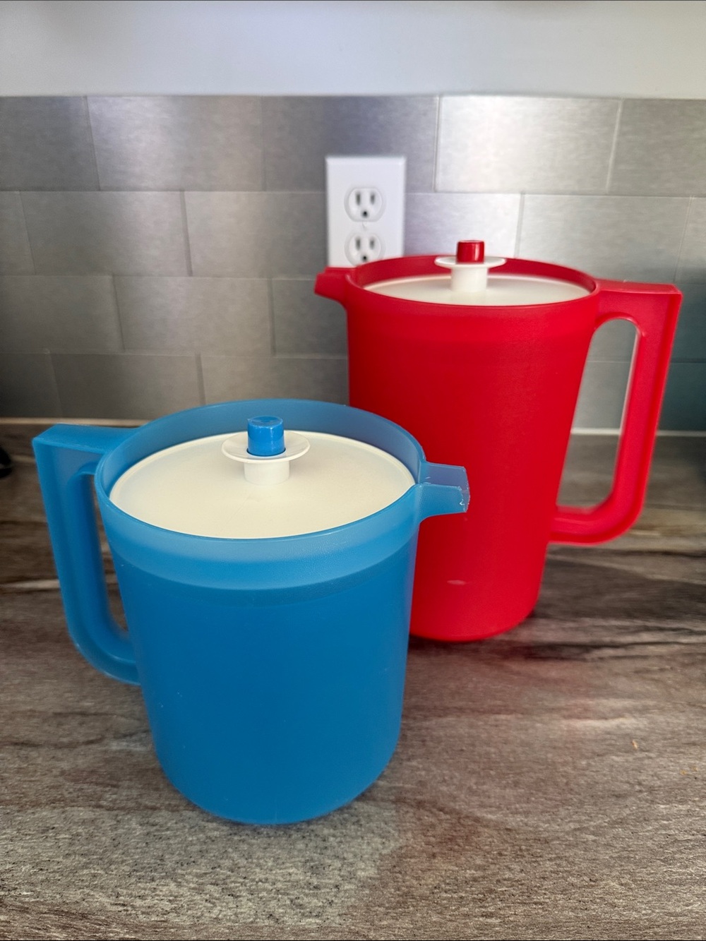 Tupperware Juice Container Bundle